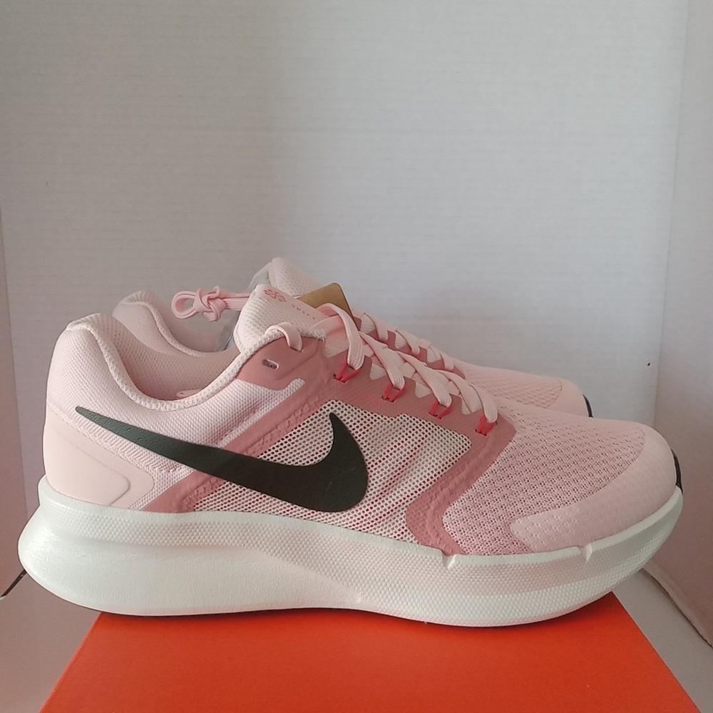Women's Nike Run Swift 3 Running Shoes Atmosphere Sequoia‎ Red DR2698-602 Sz 9.5